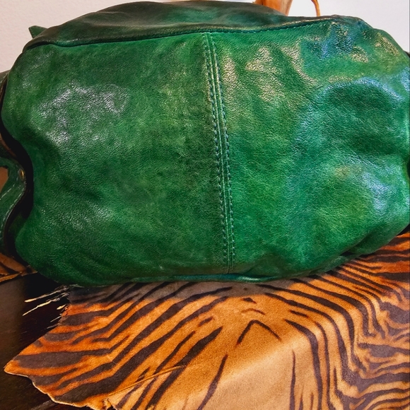 JUICY COUTURE Teal Dist. Leather Handbag Vintage EUC - Picture 2 of 9